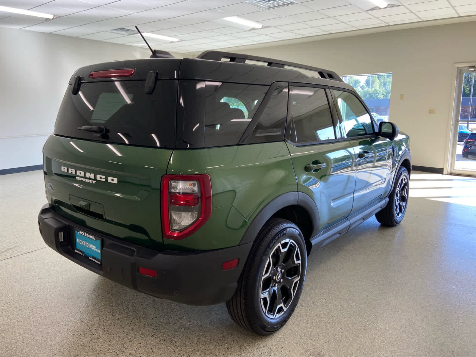 New 2025 Ford Bronco Sport Outer Banks w/ Outer Banks Tech Package+ image 6