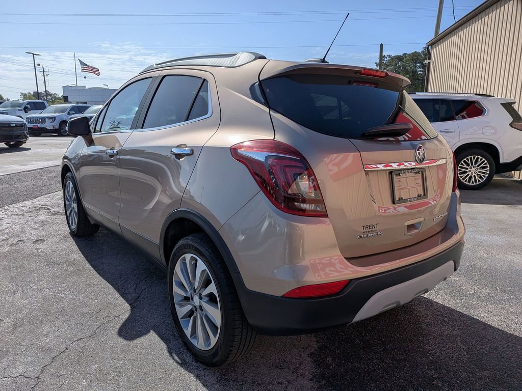 Used 2018 Buick Encore Preferred image 3