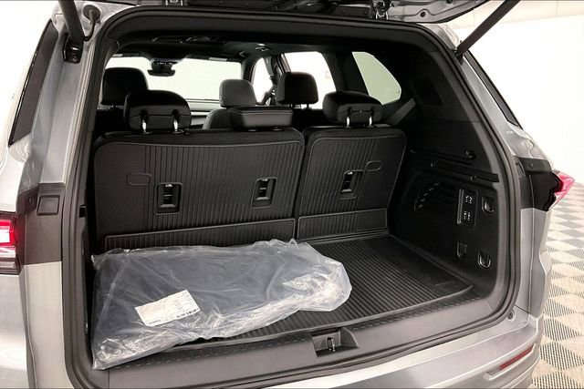 Used 2025 Buick Enclave Avenir w/ Super Cruise Package image 40