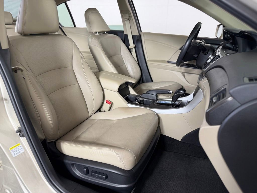 Used 2015 Honda Accord EX-L image 38