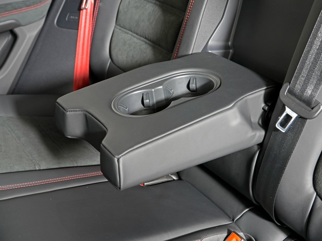 New 2026 Porsche Macan GTS image 36