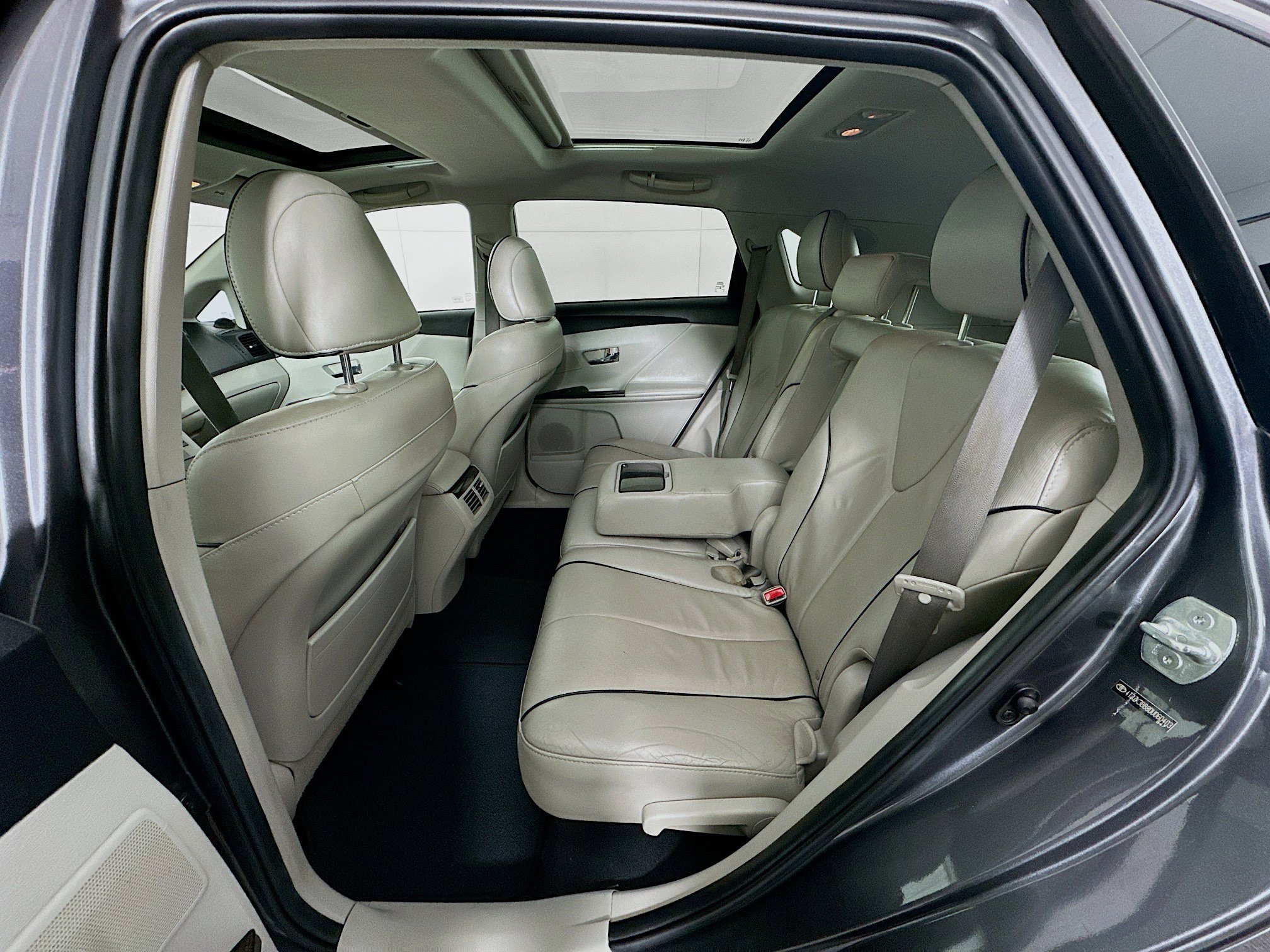 Used 2013 Toyota Venza Limited image 29