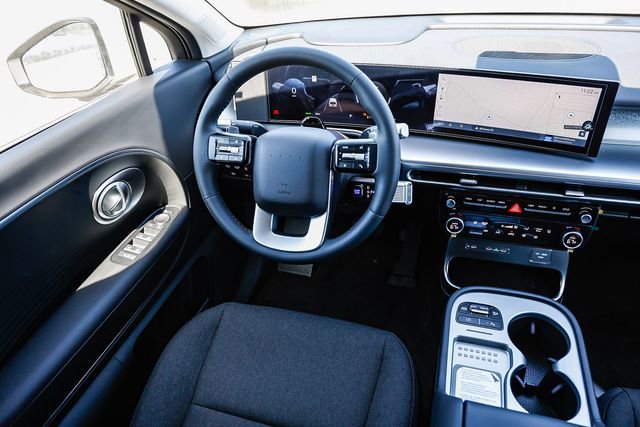 New 2026 Hyundai Ioniq 9 SE w/ Tow & Go Package image 17