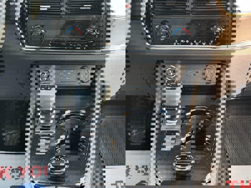 Used 2023 Nissan Rogue SV w/ SV Premium Package image 14