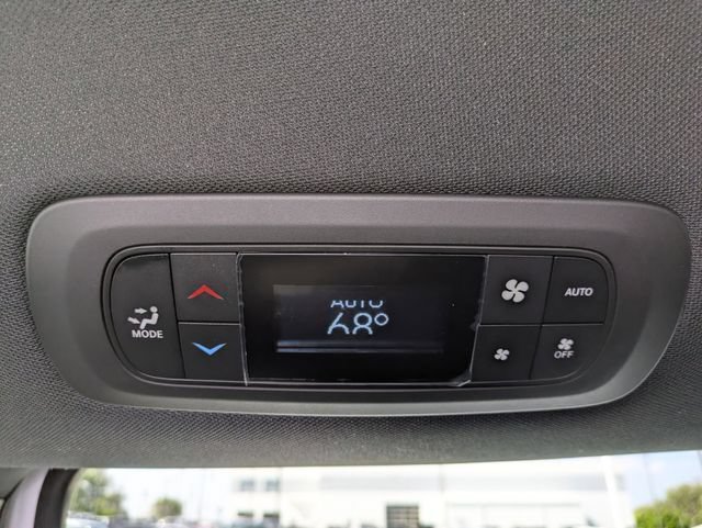 New 2026 Chrysler Pacifica Select w/ S Appearance Package FWD image 23