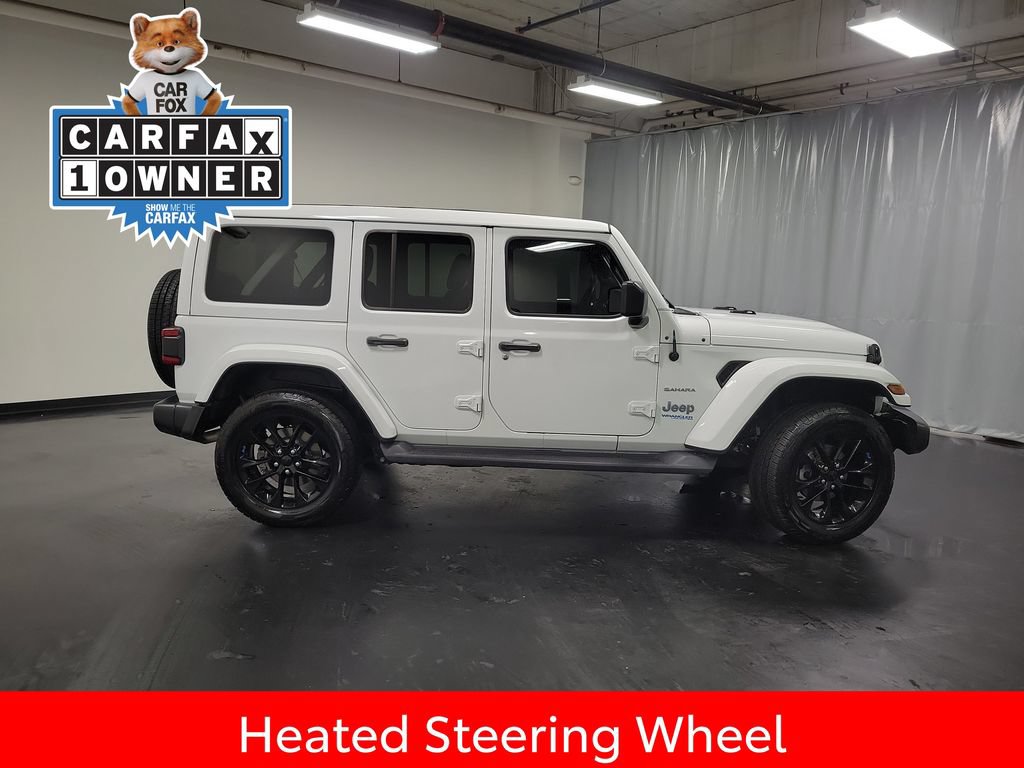 Used 2022 Jeep Wrangler Unlimited Sahara w/ Cold Weather Group AWD/4WD image 9