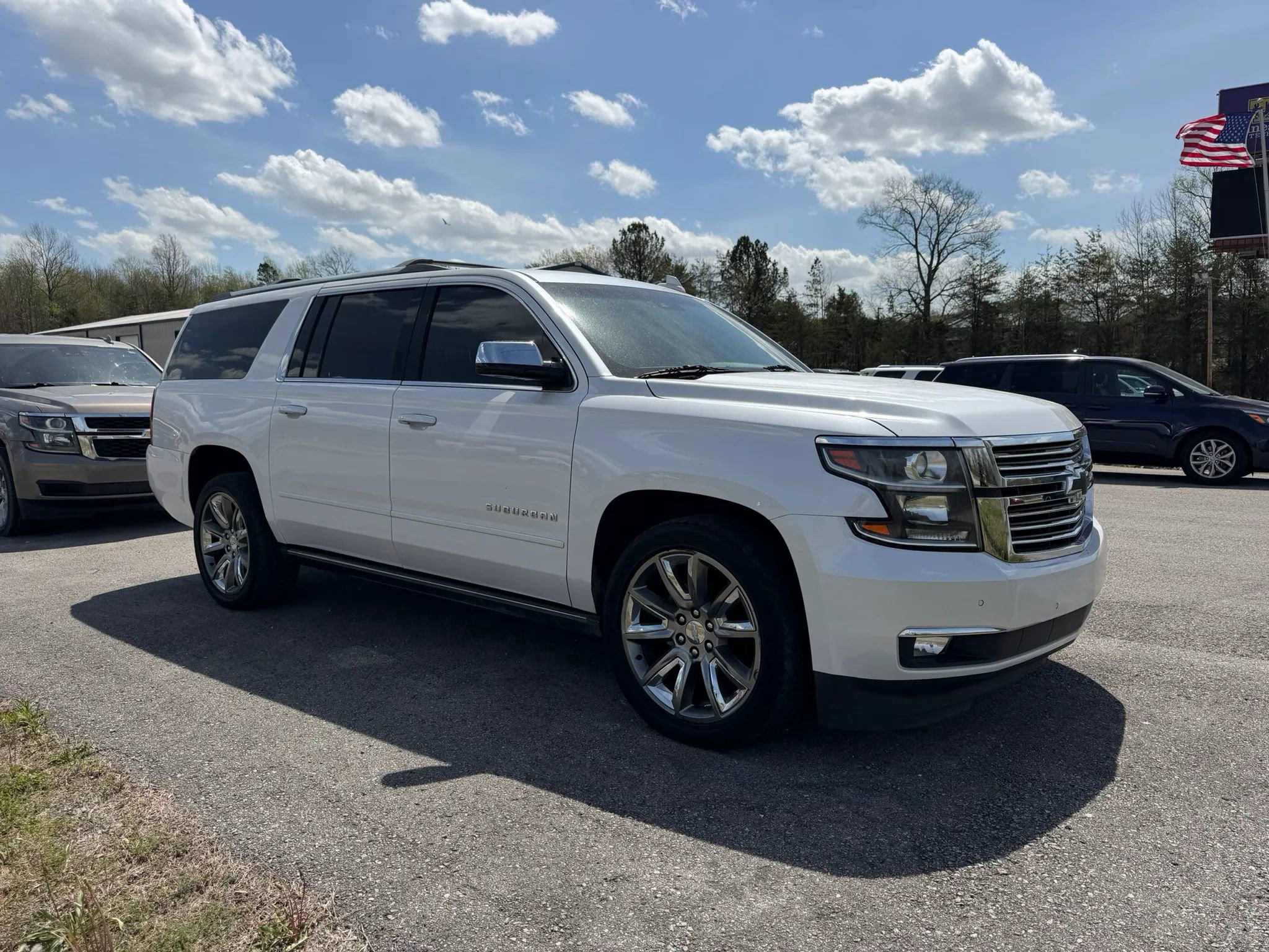 Used 2018 Chevrolet Suburban Premier image 10