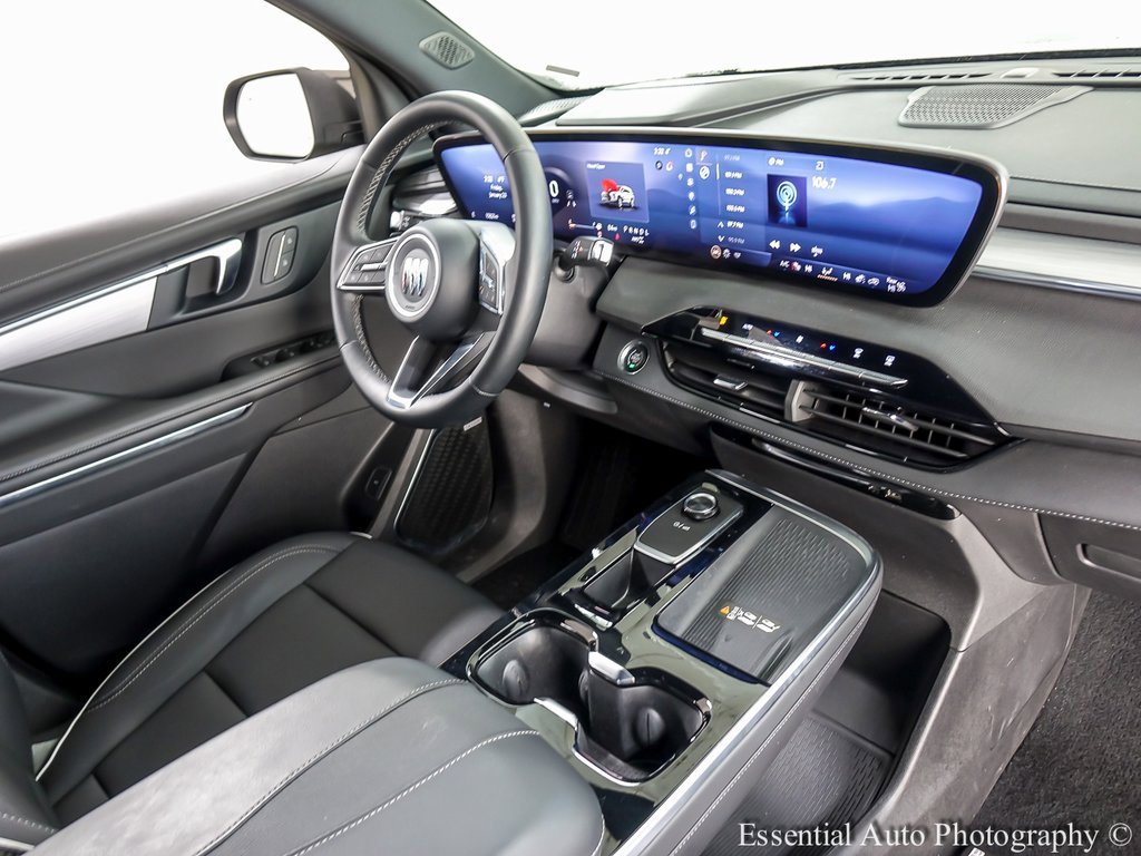 Certified 2025 Buick Enclave Preferred image 27