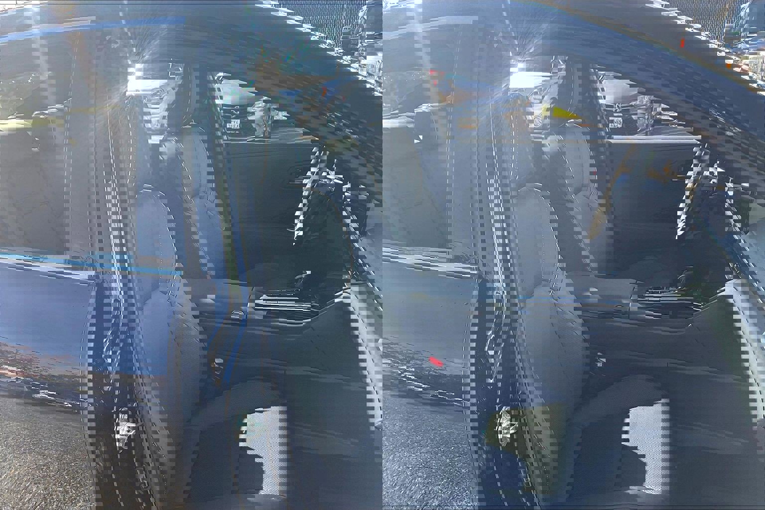 Used 2025 Toyota Crown Platinum image 9