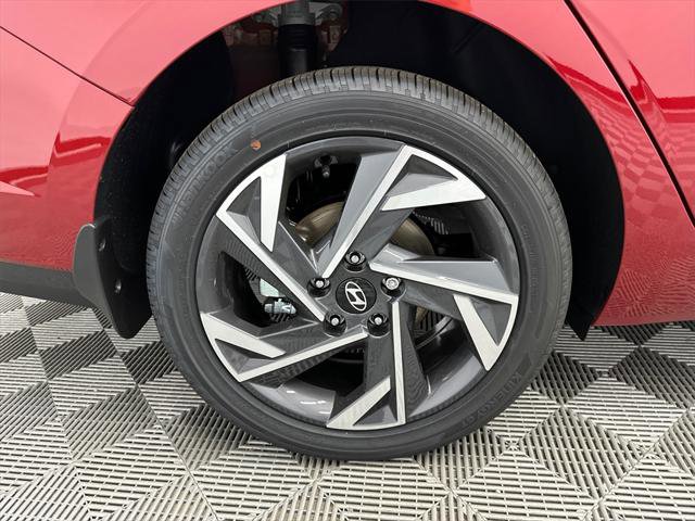 New 2025 Hyundai Elantra SEL image 17