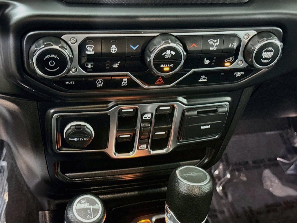 Used 2022 Jeep Gladiator Sport AWD/4WD image 8