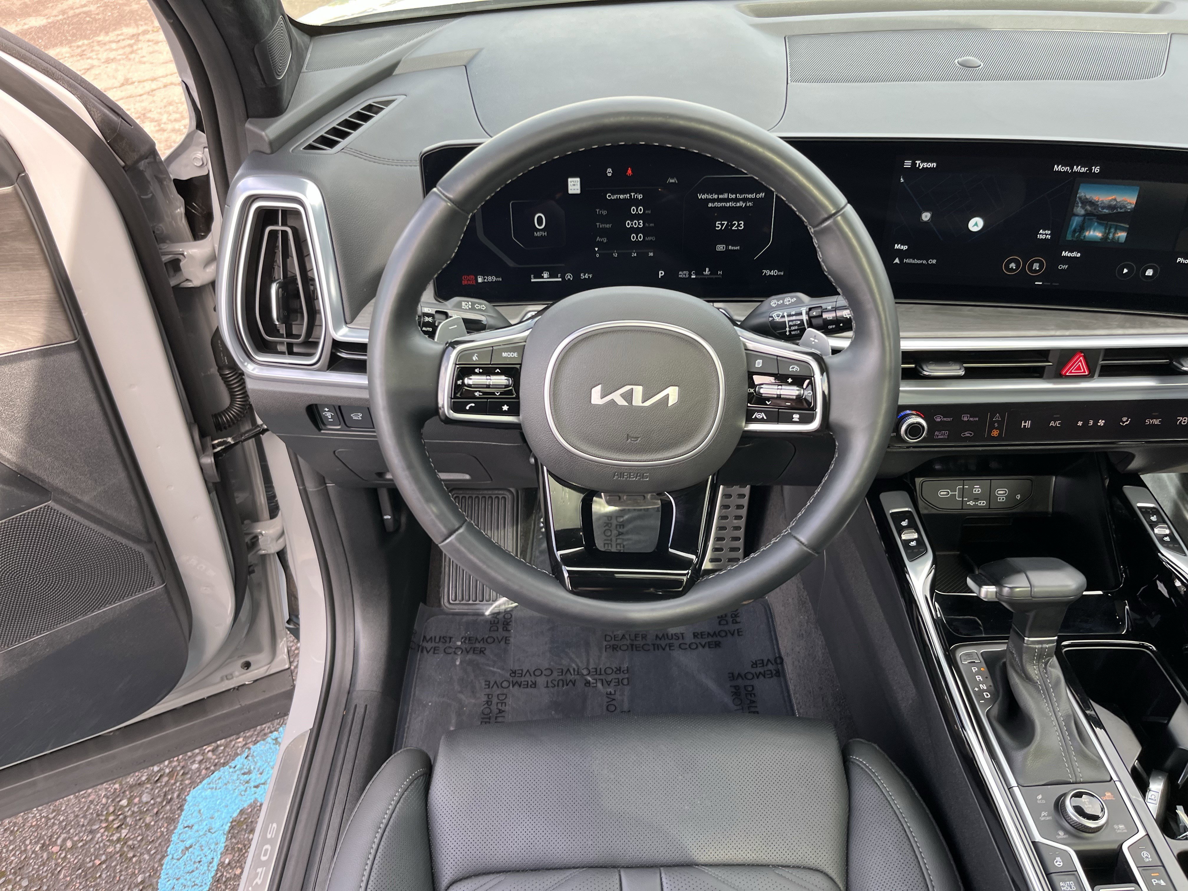 Used 2025 Kia Sorento SX Prestige image 12