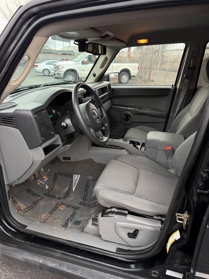 Used 2006 Jeep Commander 4WD image 9