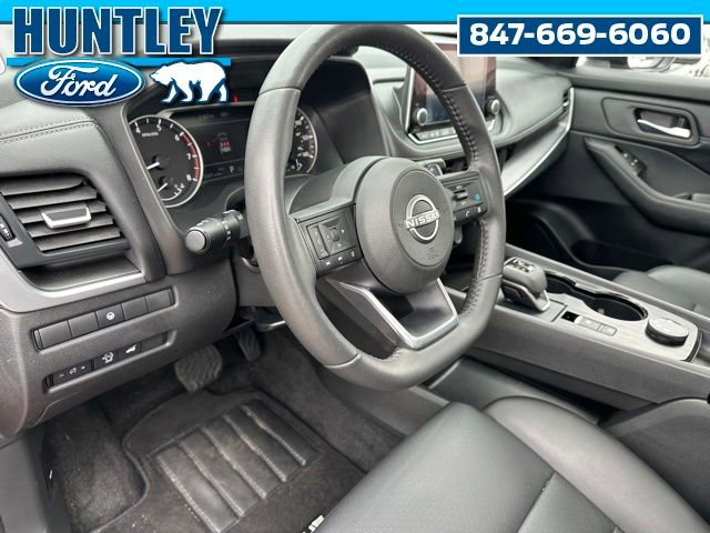 Used 2024 Nissan Rogue SV w/ SV Premium Package image 21