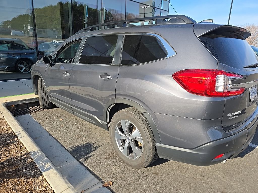 Used 2024 Subaru Ascent Premium w/ Convenience Package image 5