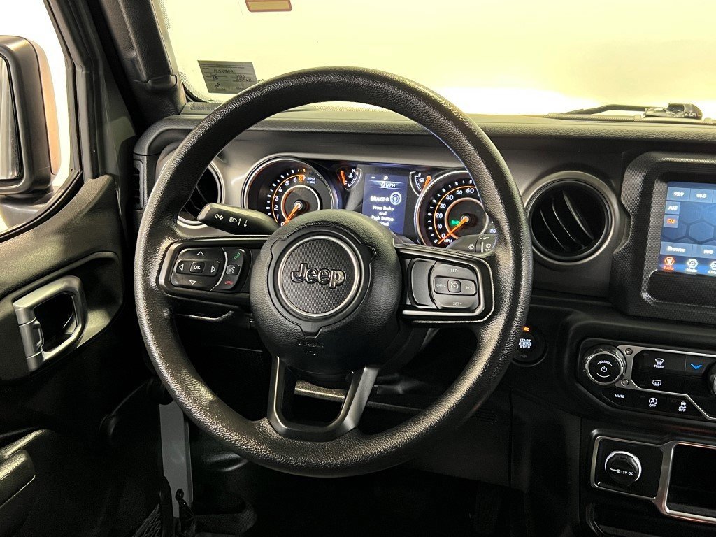 Certified 2023 Jeep Gladiator Sport image 19