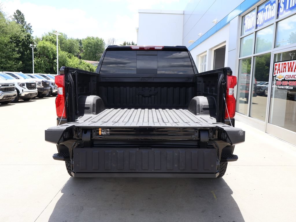 Used 2025 Chevrolet Silverado 1500 High Country w/ Midnight Edition AWD/4WD image 36
