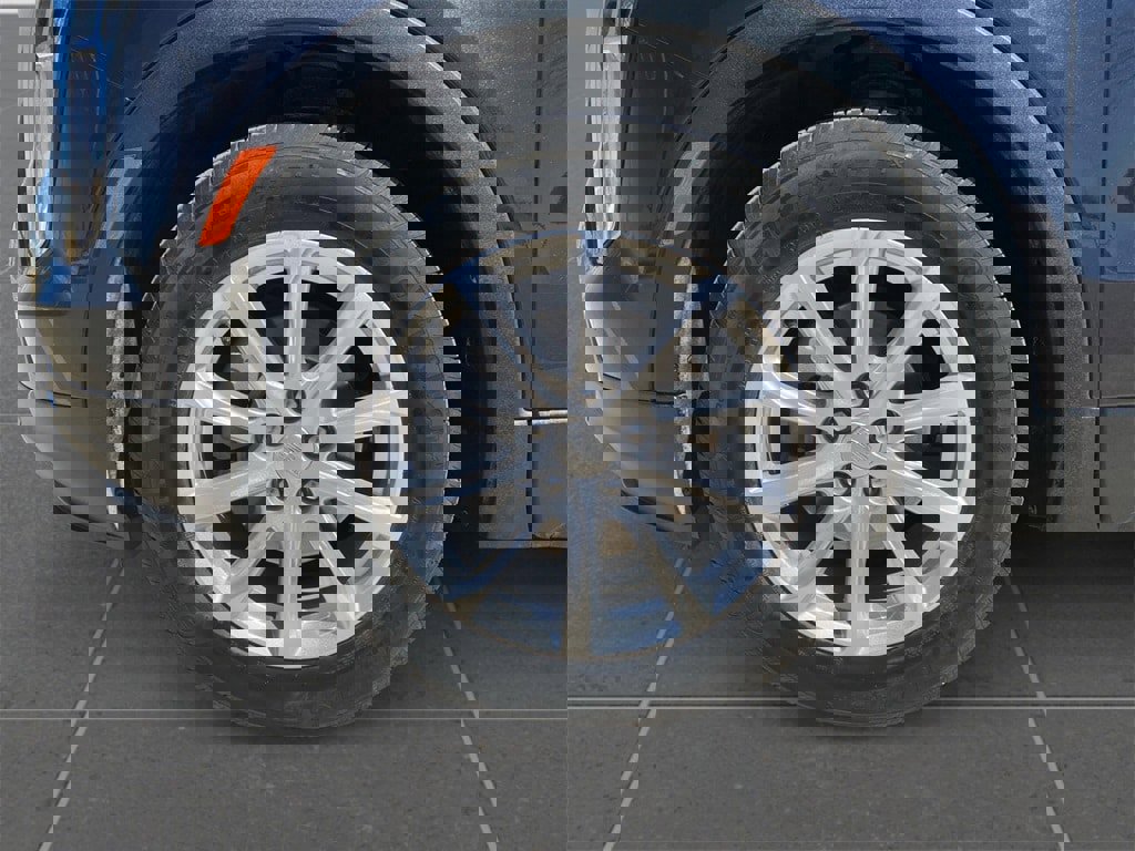 Used 2023 Cadillac XT4 Luxury w/ Cold Weather Package image 10