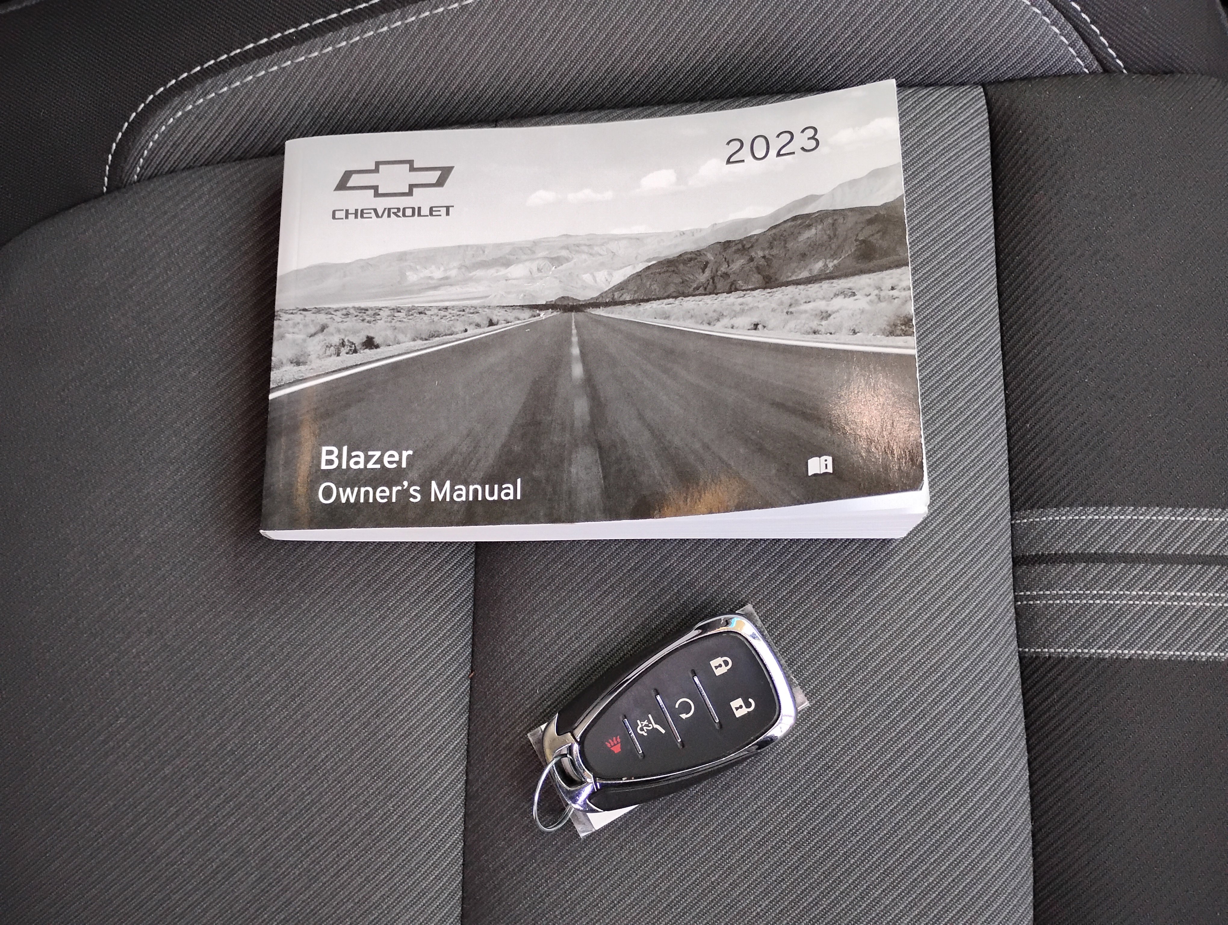 Used 2023 Chevrolet Blazer LT w/ Convenience Package image 36