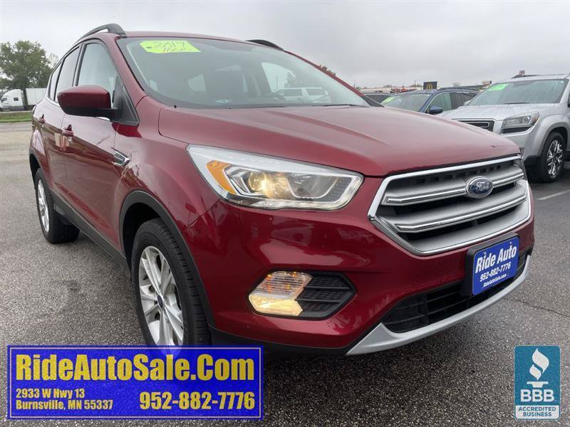 Used 2017 Ford Escape SE w/ Equipment Group 201A AWD/4WD image 3