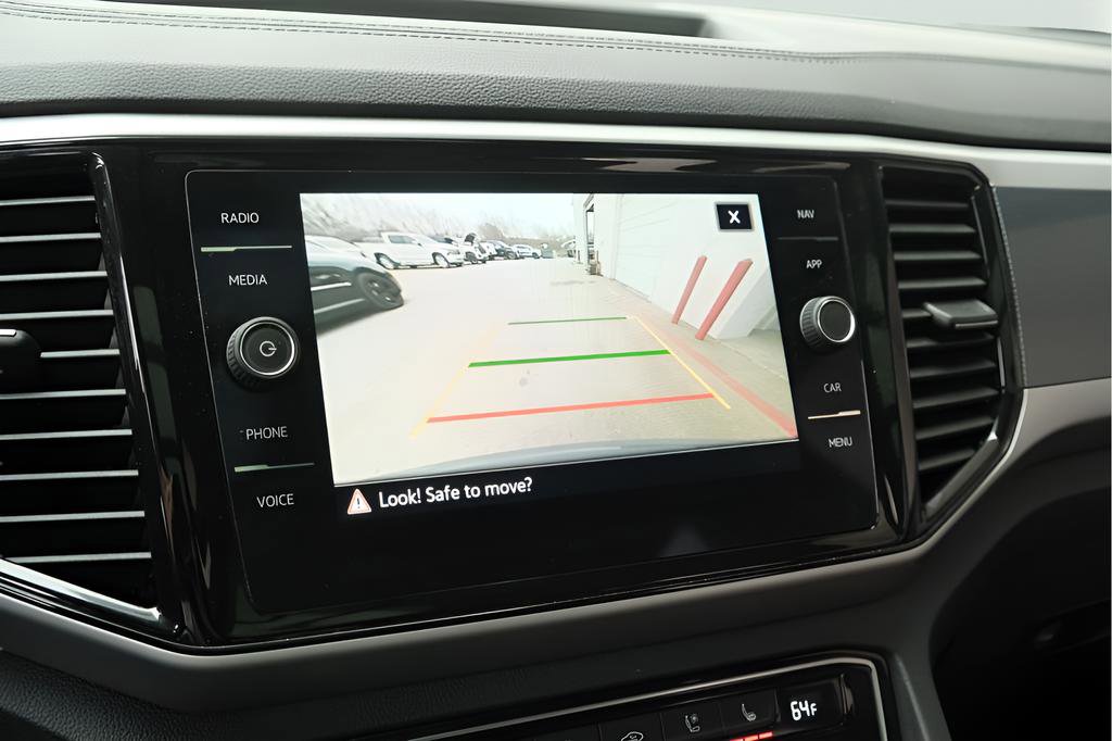 Used 2023 Volkswagen Atlas Cross Sport SEL Premium R-Line image 18