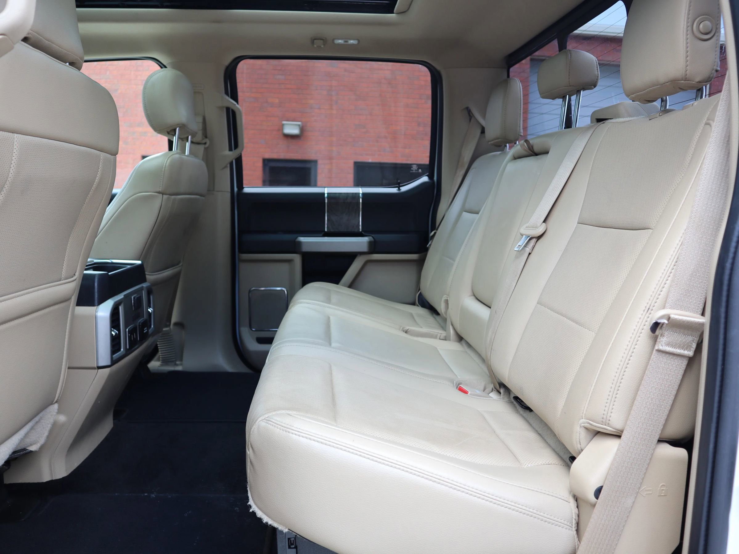 Used 2018 Ford F250 Lariat w/ Lariat Ultimate Package image 29