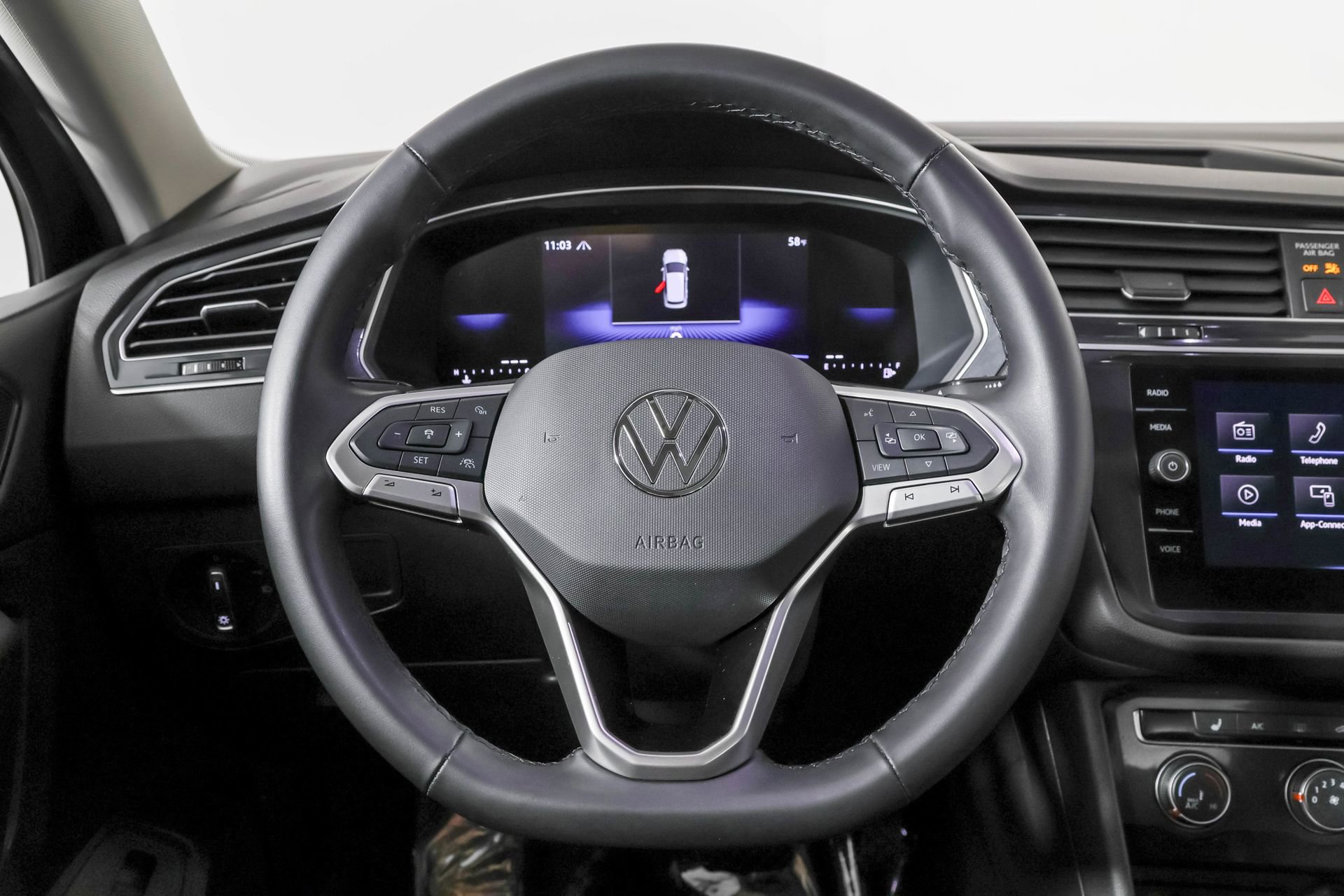 Used 2024 Volkswagen Tiguan Wolfsburg Edition w/ Panoramic Sunroof Package AWD/4WD image 27