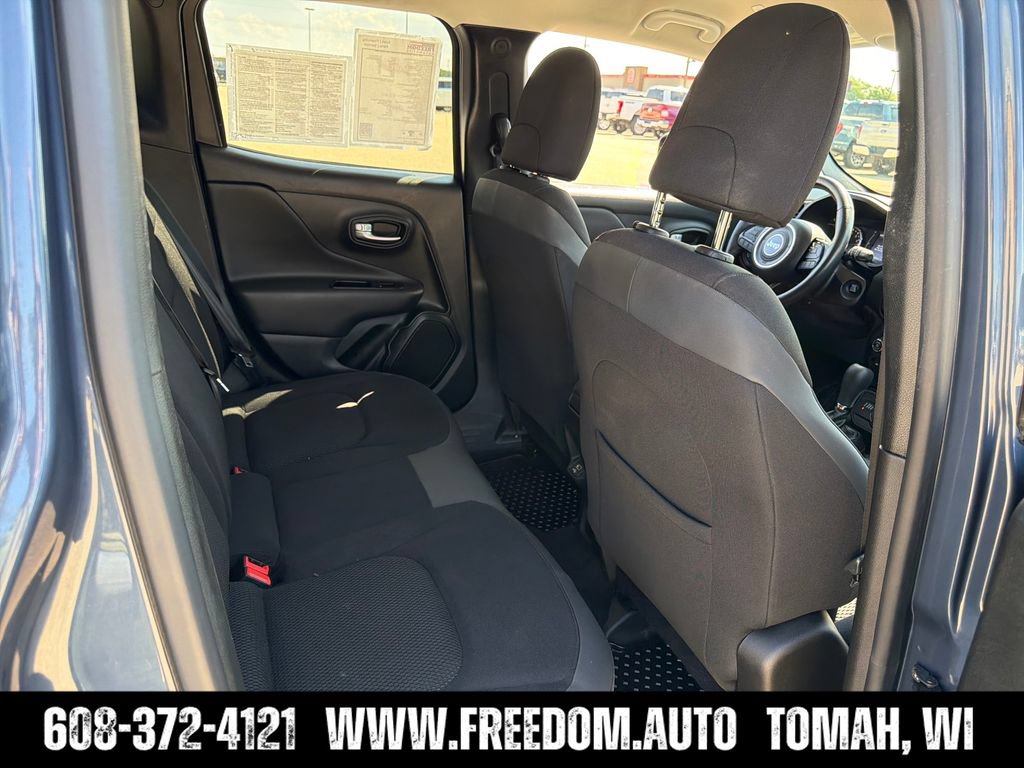 Used 2020 Jeep Renegade Altitude AWD/4WD image 29