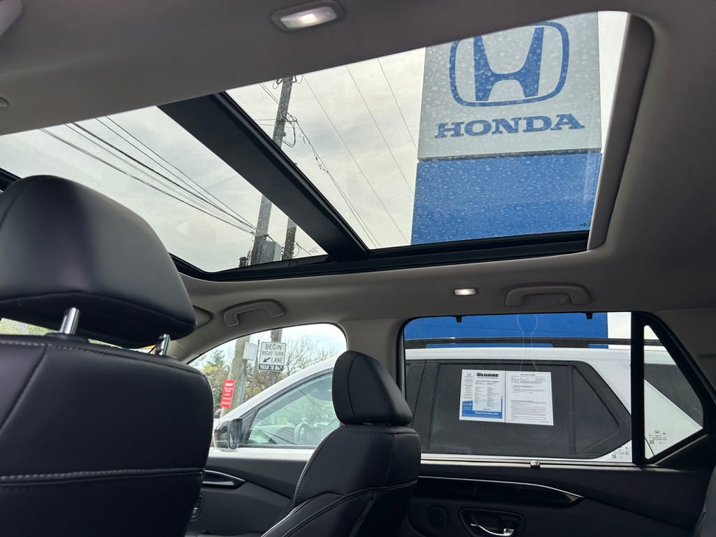 Used 2025 Honda Pilot Touring image 20