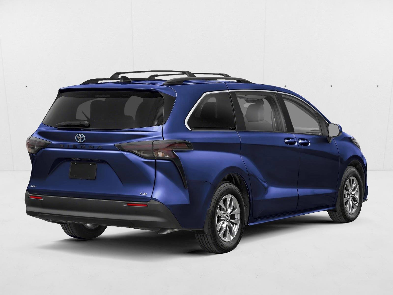 New 2026 Toyota Sienna LE FWD image 2