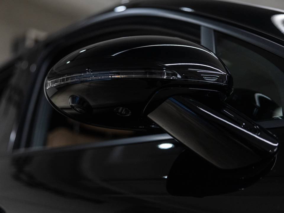Certified 2026 Porsche Macan AWD/4WD image 19
