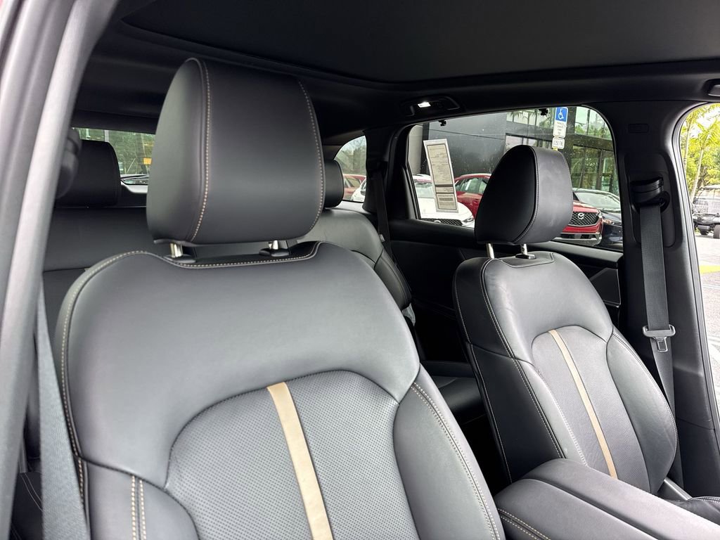 Certified 2025 MAZDA CX-70 3.3 Turbo w/ Premium Plus Pkg image 47