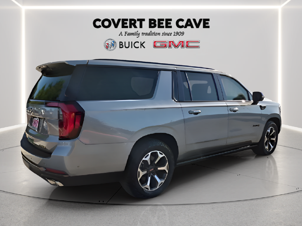 New 2026 GMC Yukon XL AT4 Ultimate AWD/4WD image 13