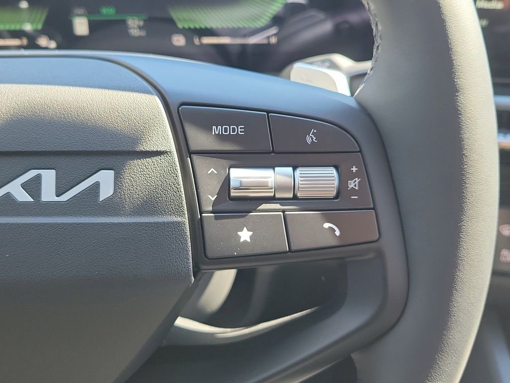 New 2026 Kia Sportage LX FWD image 27
