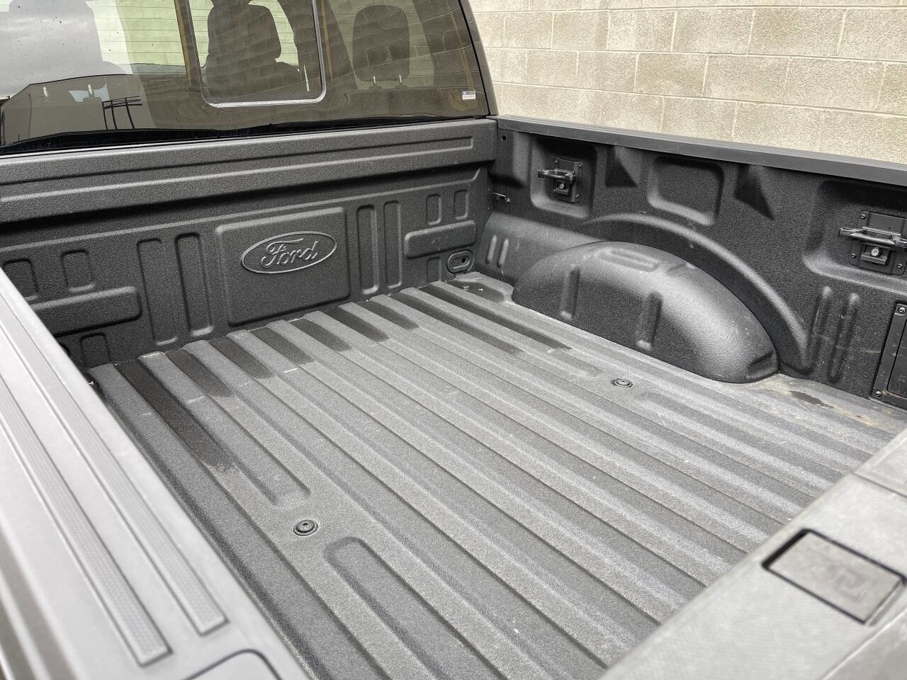 Used 2024 Ford F150 Lariat w/ Bed Utility Package AWD/4WD image 2