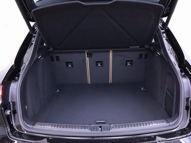 New 2024 Porsche Macan image 43