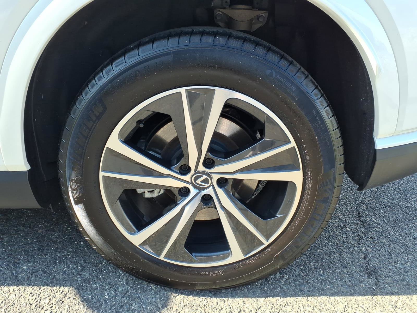 Used 2024 Lexus RX 350 Premium w/ Kick Sensor & Tow Package image 17