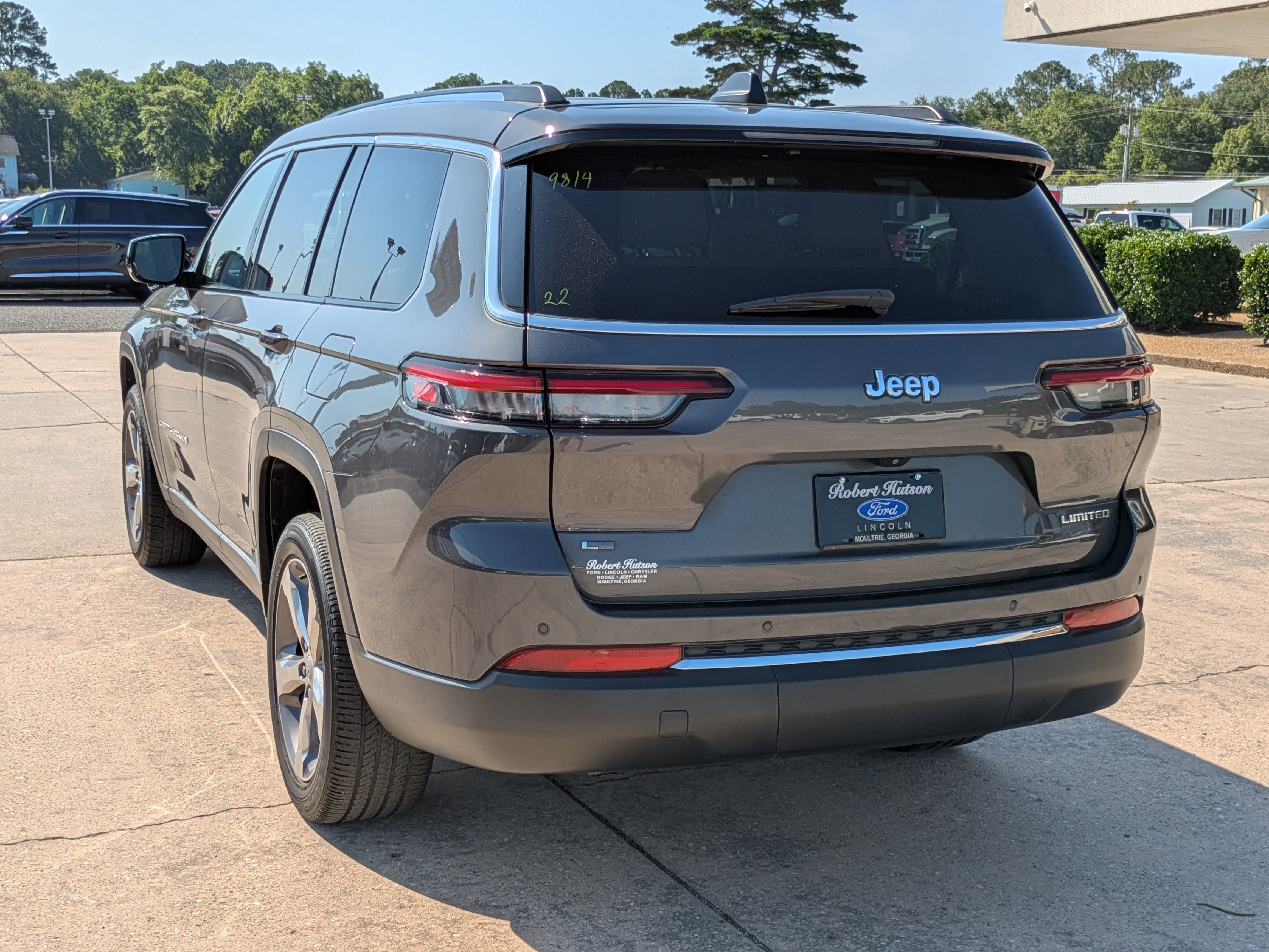 Used 2022 Jeep Grand Cherokee L Limited image 8