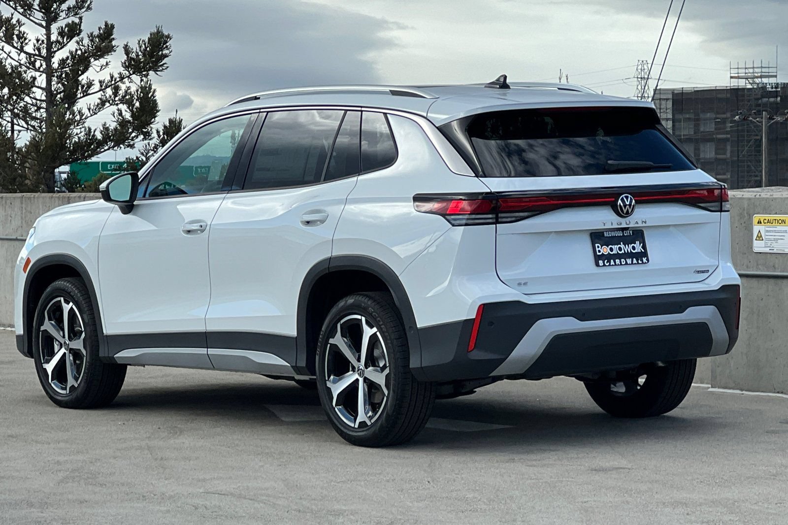 New 2026 Volkswagen Tiguan SE AWD/4WD image 6