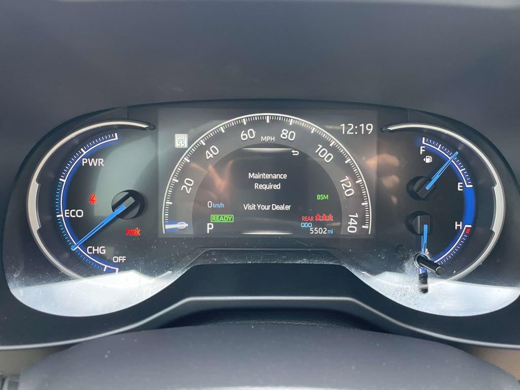 Used 2025 Toyota RAV4 XLE image 26