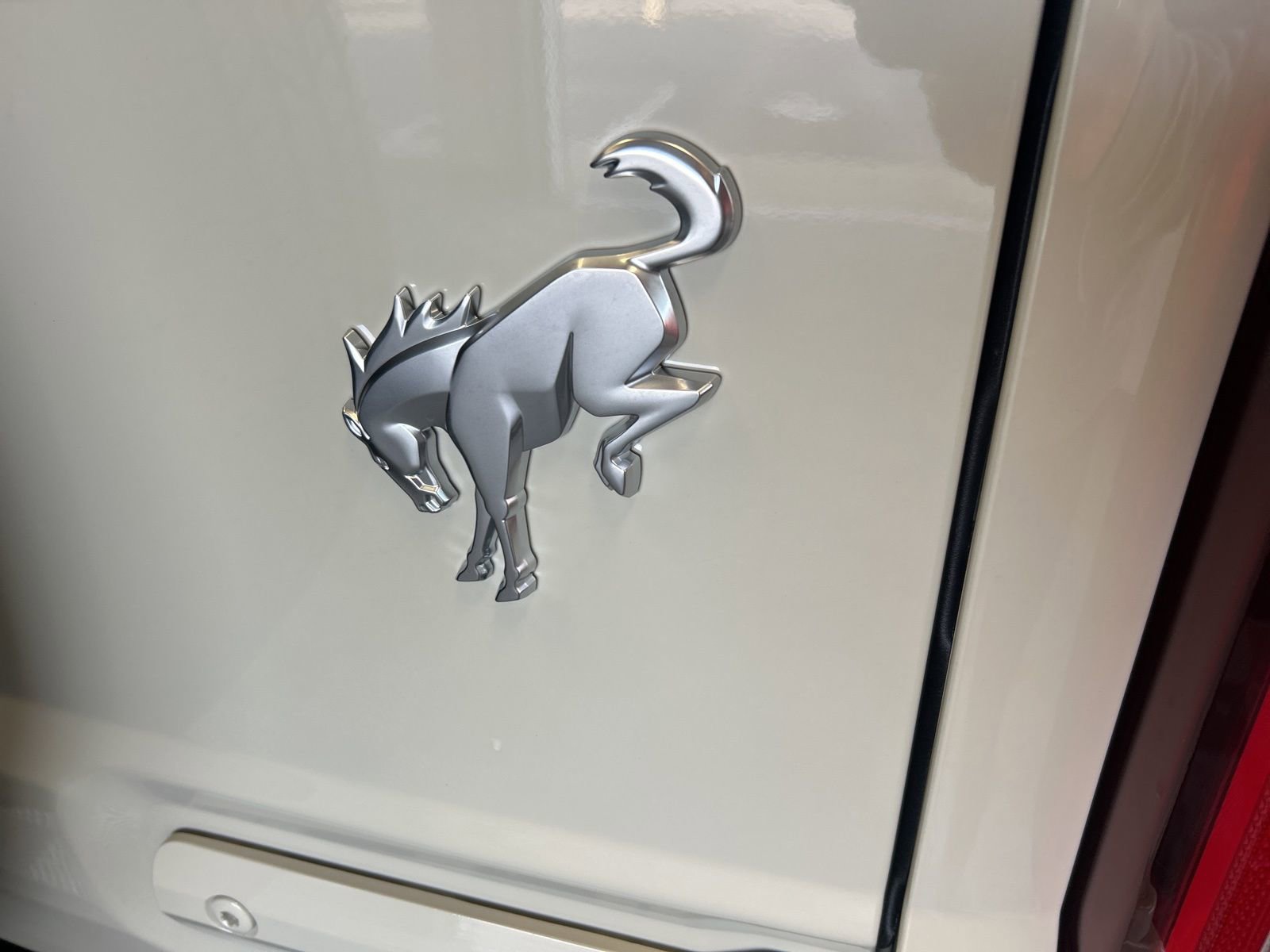 New 2025 Ford Bronco 4-Door image 7