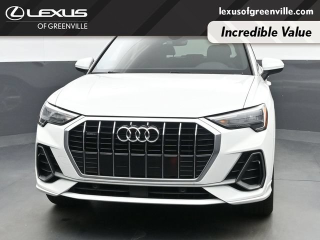 Used 2020 Audi Q3 2.0T Premium w/ Convenience Package AWD/4WD image 3
