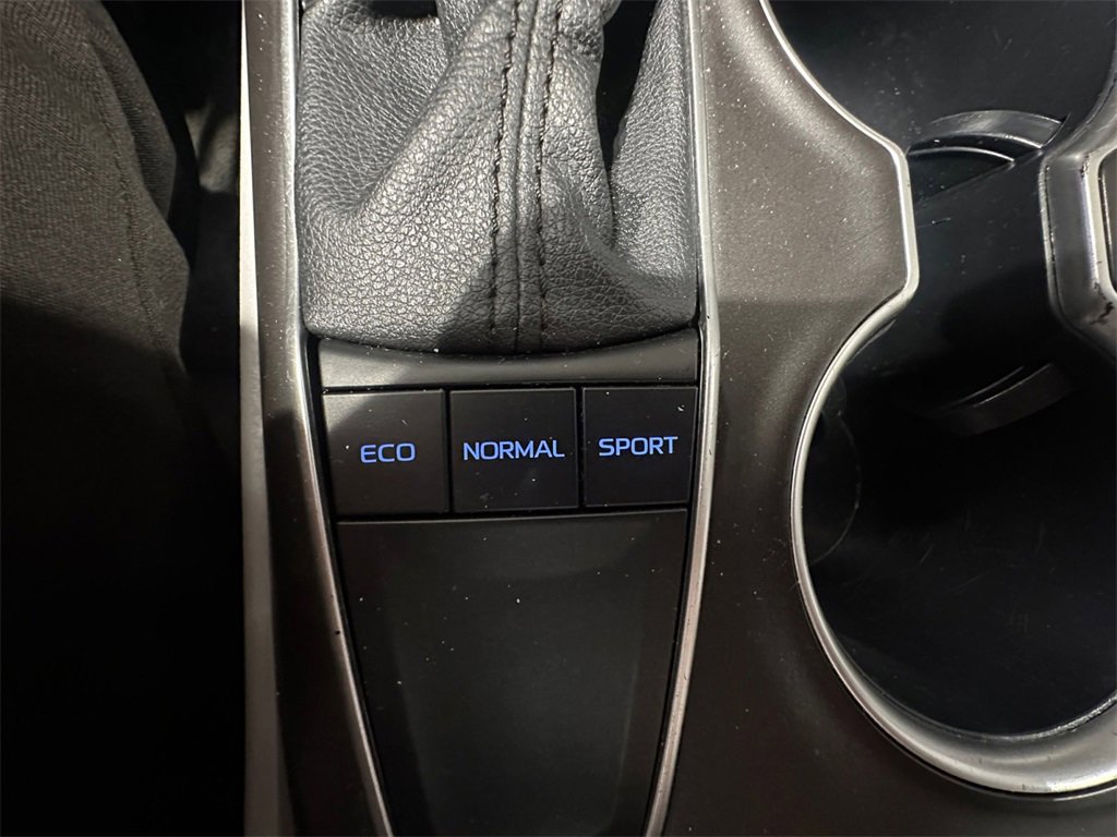 Used 2023 Toyota Camry LE image 30