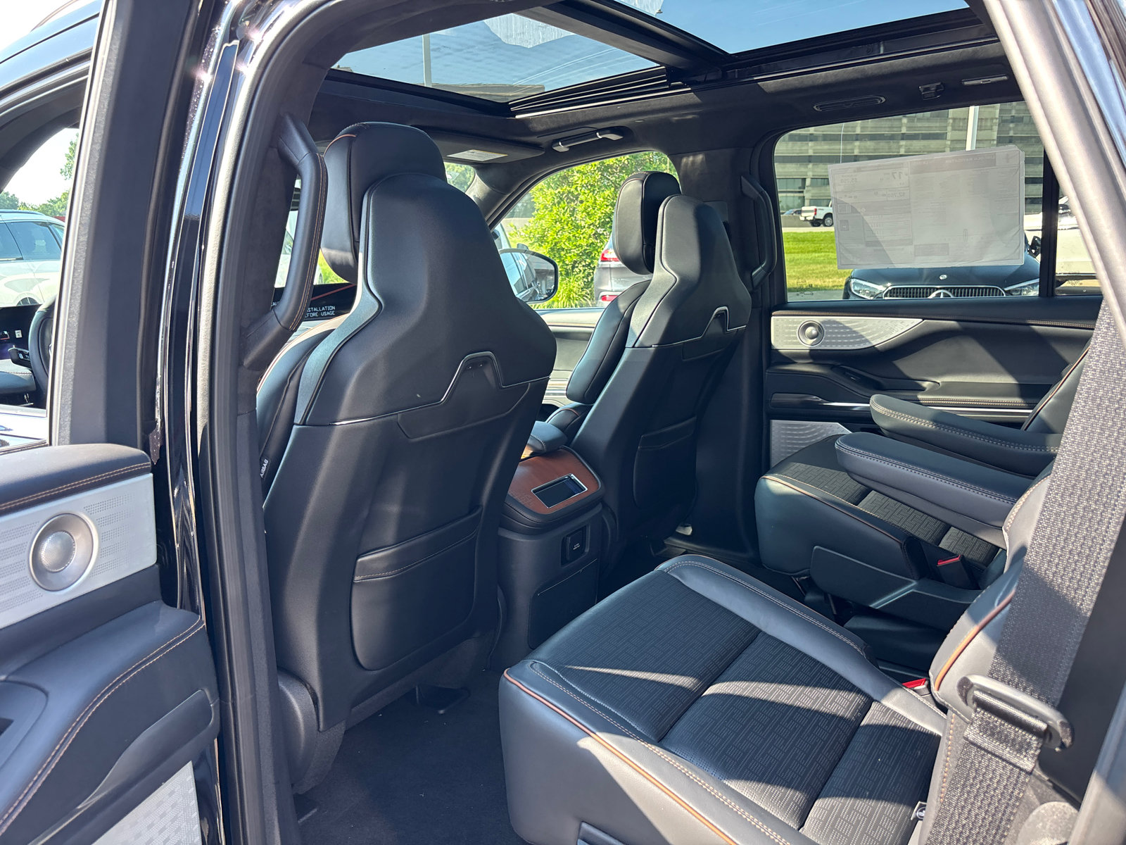 New 2027 Lincoln Navigator Black Label AWD/4WD image 27