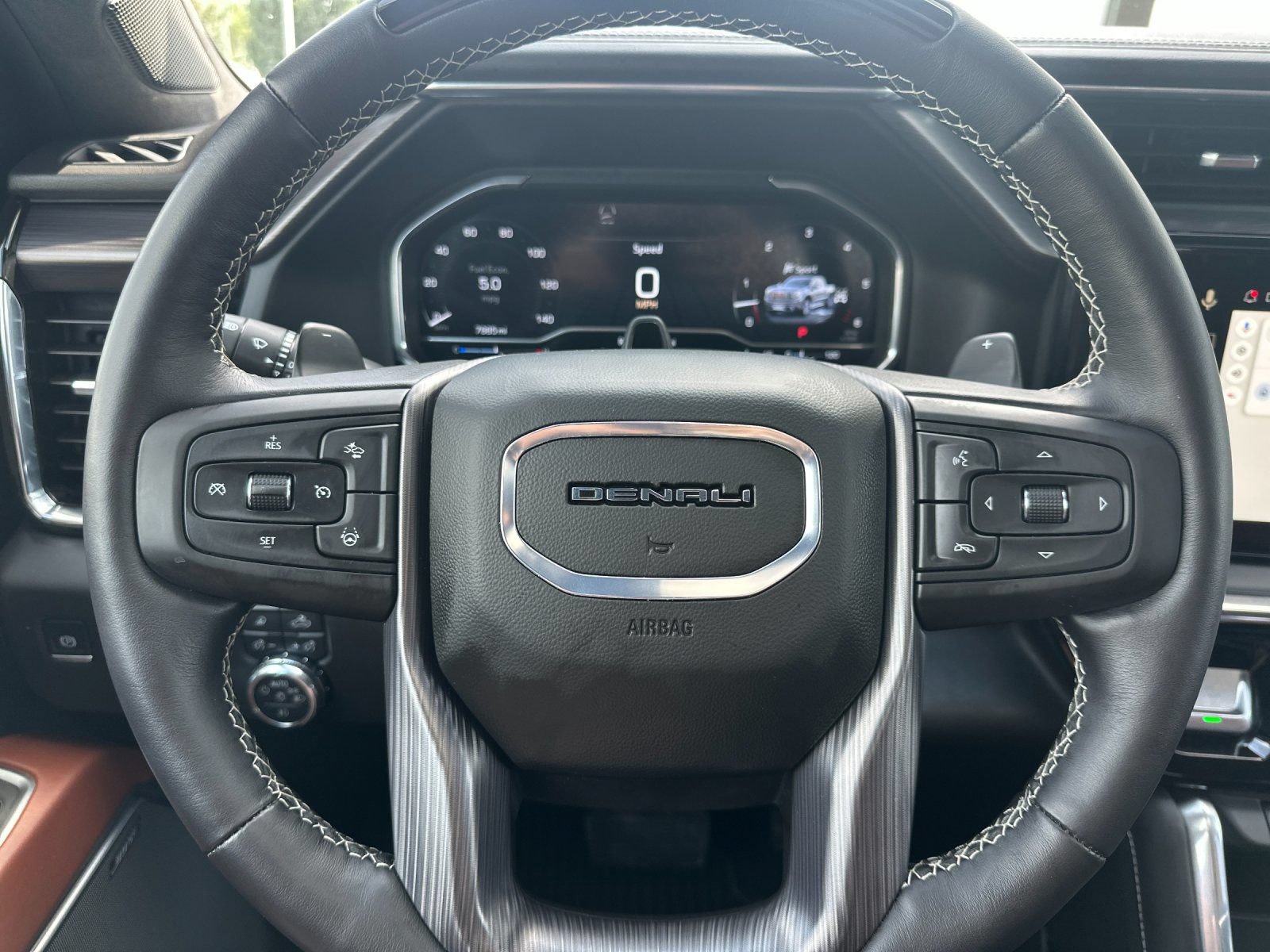 Used 2025 GMC Sierra 1500 Denali Ultimate AWD/4WD image 26