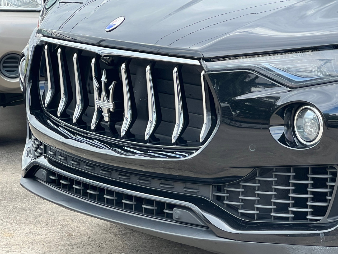Used 2018 Maserati Levante image 89
