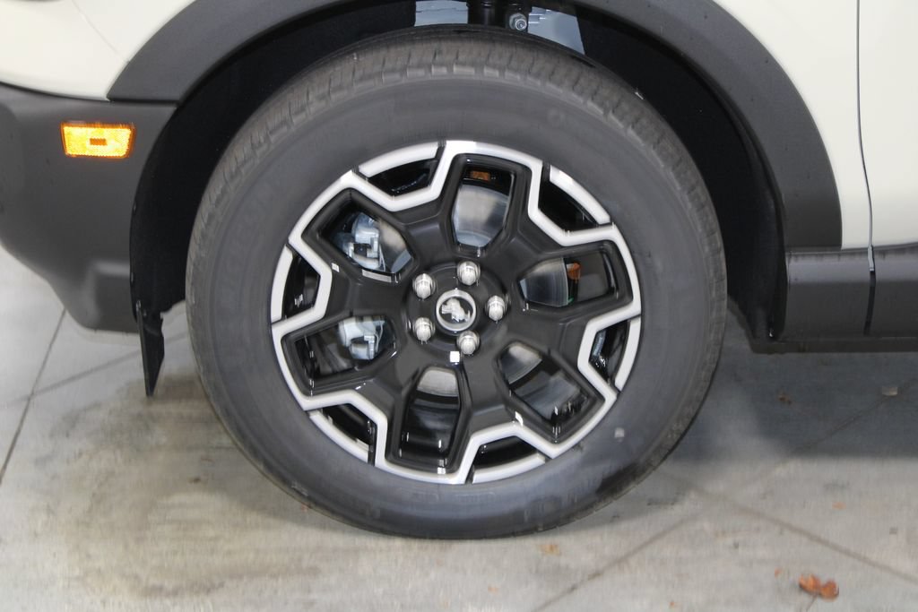 New 2025 Ford Bronco Sport Outer Banks w/ Outer Banks Tech Package+ AWD/4WD image 17