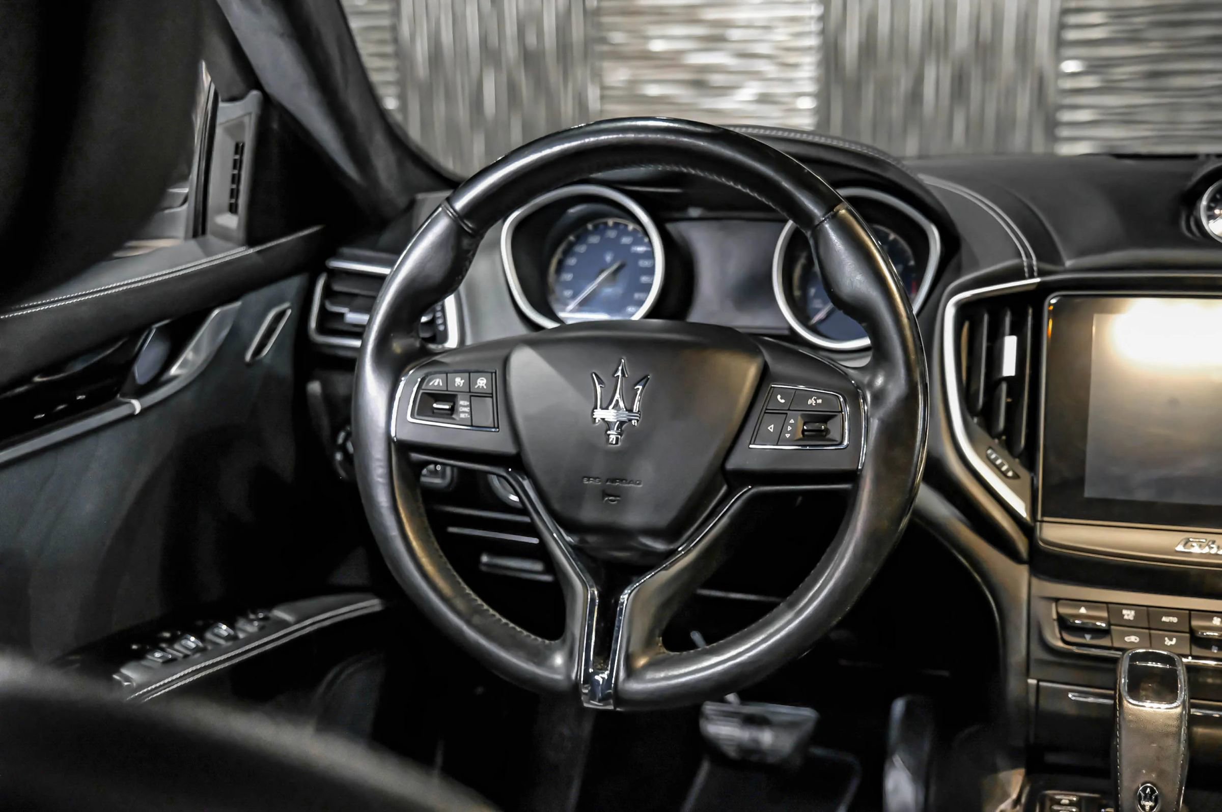 Used 2019 Maserati Ghibli S GranLusso AWD/4WD image 15