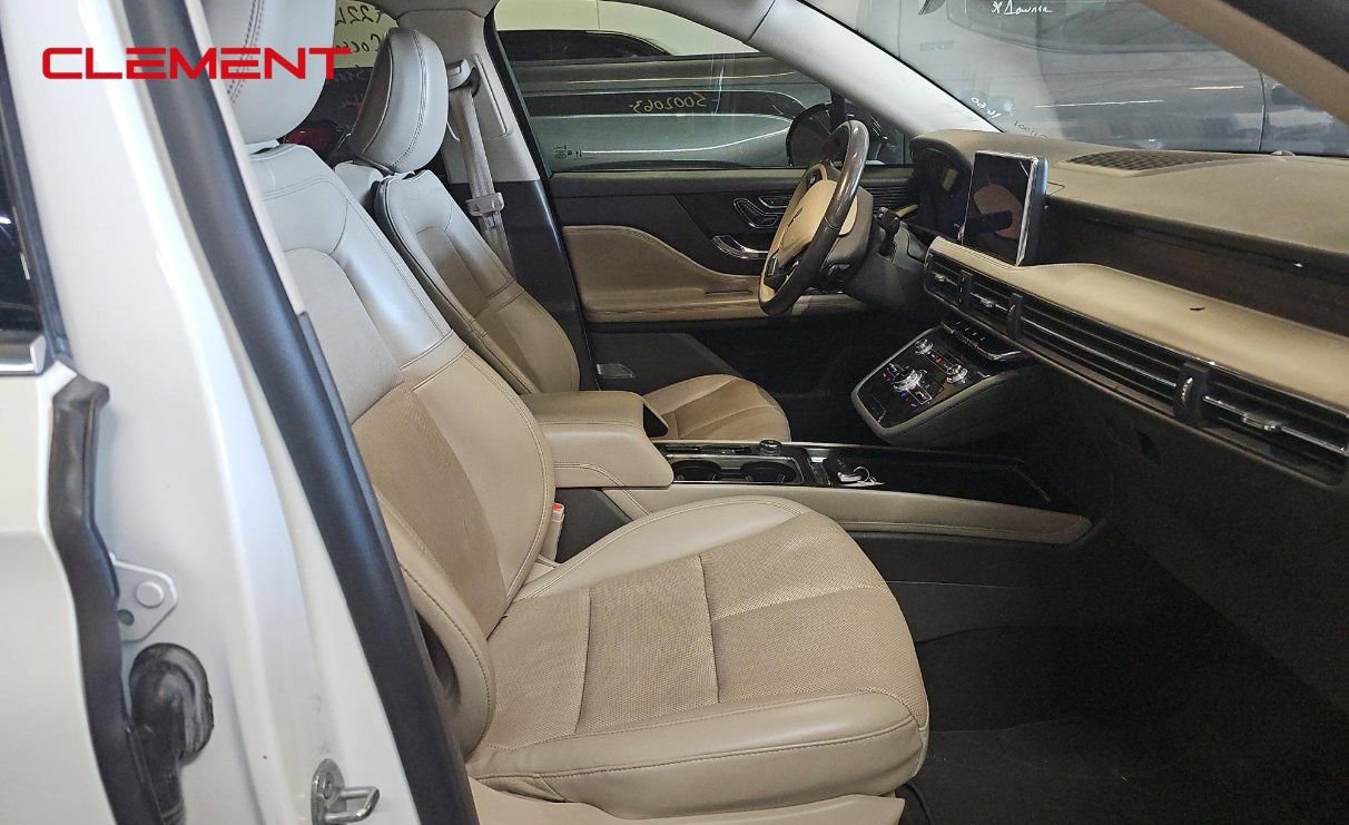 Used 2022 Lincoln Corsair Reserve w/ Elements Package image 10