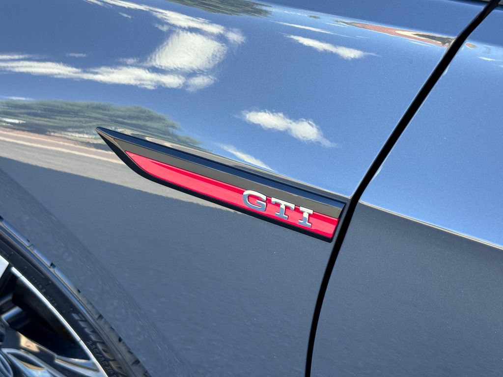 Used 2022 Volkswagen GTI Autobahn FWD image 8